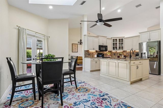 64 LAKE DIAMOND BOULEVARD, Ocala, FL 34472