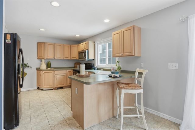 28 Sewell Street, Shrewsbury, MA 01545