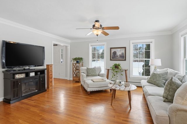 28 Sewell Street, Shrewsbury, MA 01545