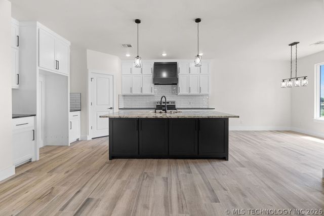 13183 Whimsical Lane, Kingston, OK 73439