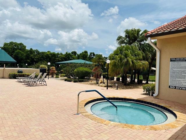5851 PARKWALK Circle W, Boynton Beach, FL 33472