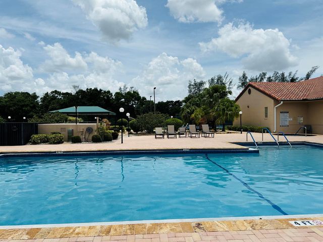 5851 PARKWALK Circle W, Boynton Beach, FL 33472