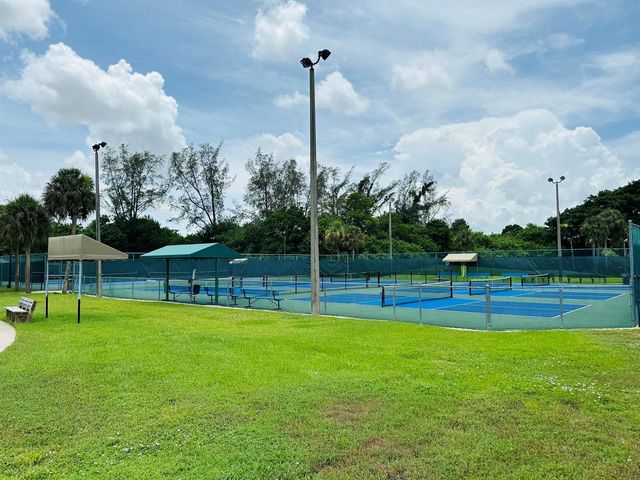 5851 PARKWALK Circle W, Boynton Beach, FL 33472