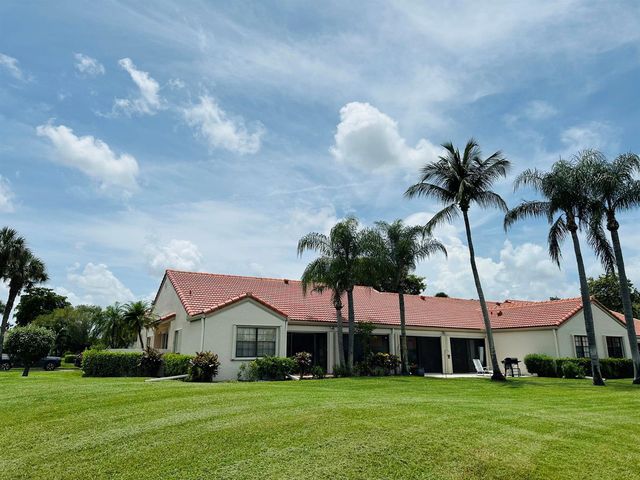 5851 PARKWALK Circle W, Boynton Beach, FL 33472