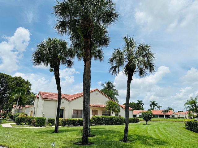 5851 PARKWALK Circle W, Boynton Beach, FL 33472