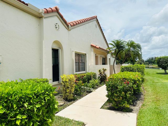 5851 PARKWALK Circle W, Boynton Beach, FL 33472