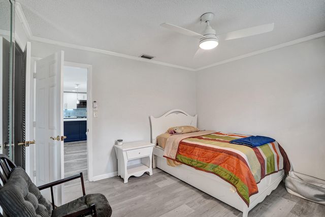 1852 NW 82ND Avenue, Coral Springs, FL 33071