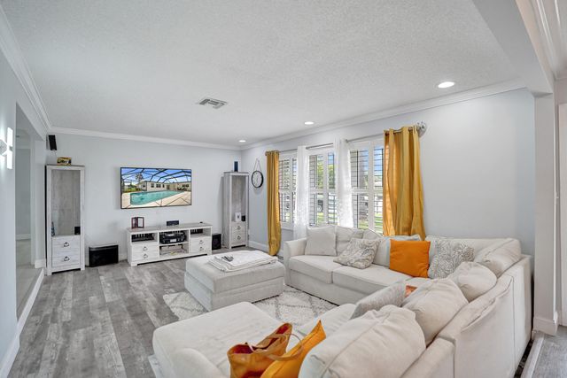1852 NW 82ND Avenue, Coral Springs, FL 33071