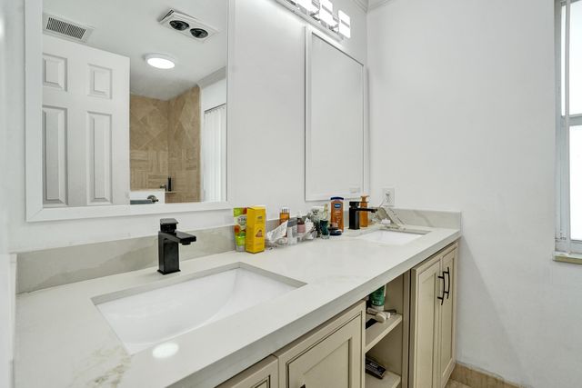 1852 NW 82ND Avenue, Coral Springs, FL 33071