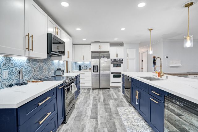 1852 NW 82ND Avenue, Coral Springs, FL 33071