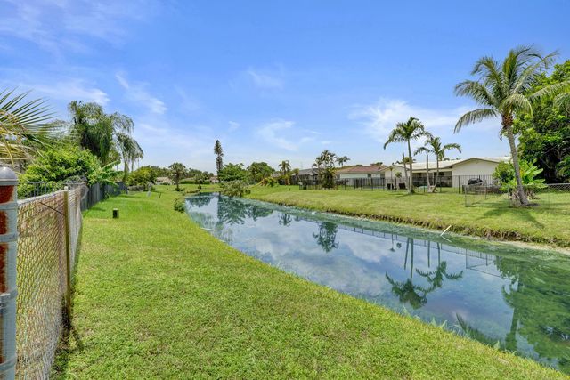 1852 NW 82ND Avenue, Coral Springs, FL 33071