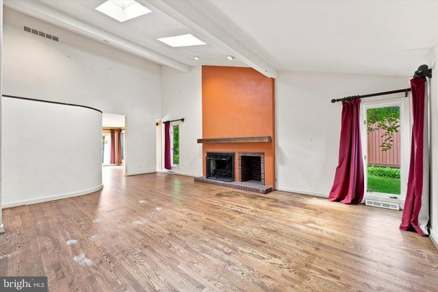 45 LLANFAIR CIR, Ardmore, PA 19003