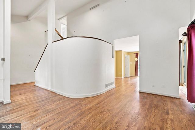 45 LLANFAIR CIR, Ardmore, PA 19003
