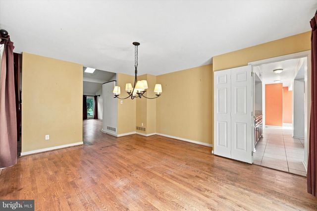 45 LLANFAIR CIR, Ardmore, PA 19003