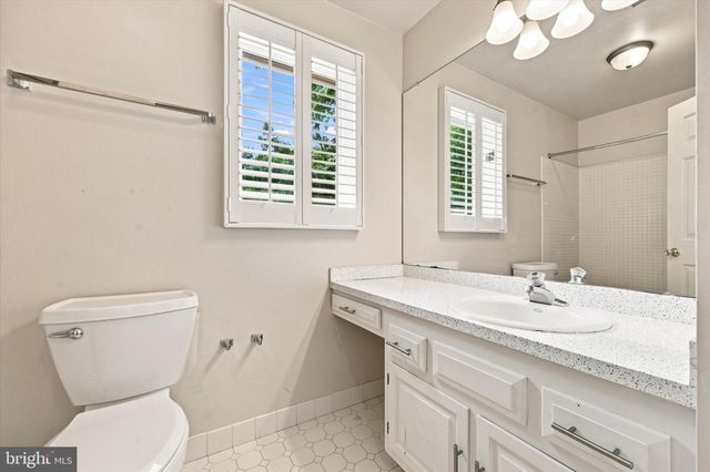 45 LLANFAIR CIR, Ardmore, PA 19003