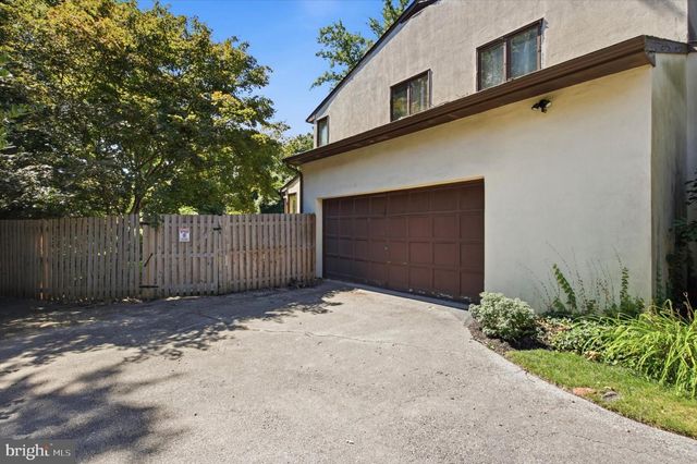 45 LLANFAIR CIR, Ardmore, PA 19003