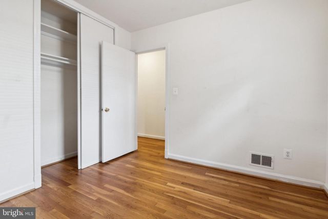 9923 MAYFIELD DR, Bethesda, MD 20817