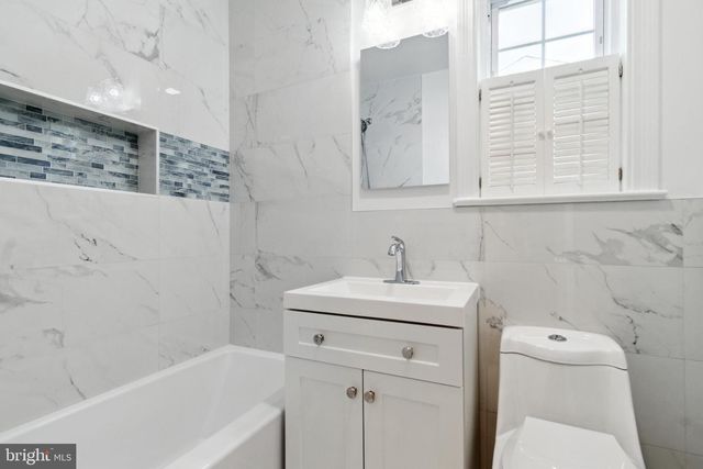 9923 MAYFIELD DR, Bethesda, MD 20817