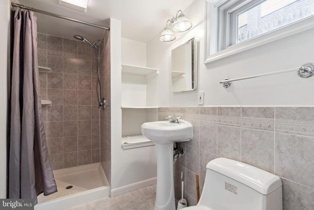 9923 MAYFIELD DR, Bethesda, MD 20817