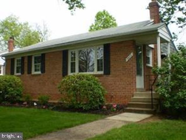 9923 MAYFIELD DR, Bethesda, MD 20817