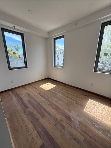 536 Smith Street 201, Providence, RI 02908