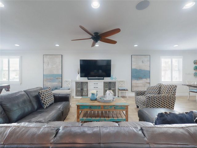 435 JESSAMINE AVENUE, New Smyrna Beach, FL 32169