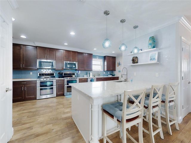 435 JESSAMINE AVENUE, New Smyrna Beach, FL 32169