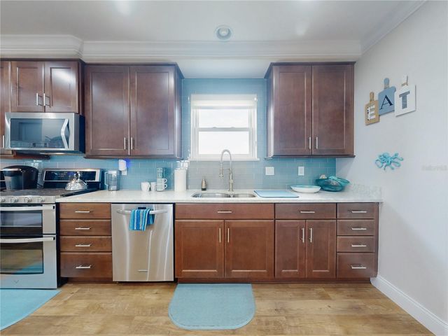 435 JESSAMINE AVENUE, New Smyrna Beach, FL 32169