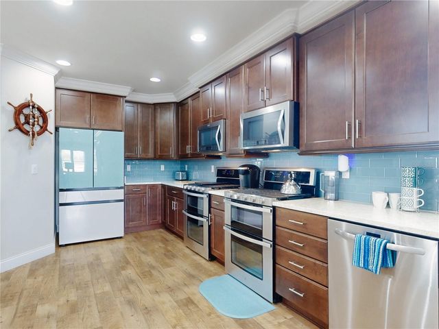 435 JESSAMINE AVENUE, New Smyrna Beach, FL 32169