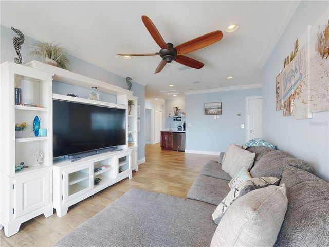 435 JESSAMINE AVENUE, New Smyrna Beach, FL 32169