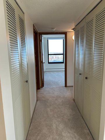 6615 Lake Shore Drive S 900, Richfield, MN 55423