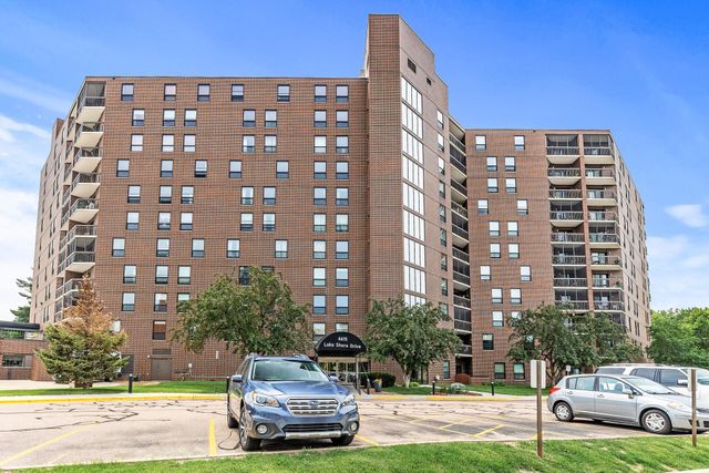 6615 Lake Shore Drive S 900, Richfield, MN 55423