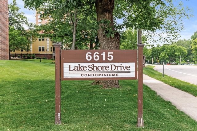 6615 Lake Shore Drive S 900, Richfield, MN 55423