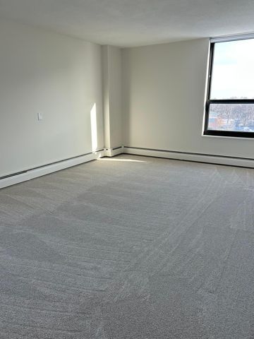 6615 Lake Shore Drive S 900, Richfield, MN 55423