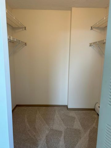 6615 Lake Shore Drive S 900, Richfield, MN 55423