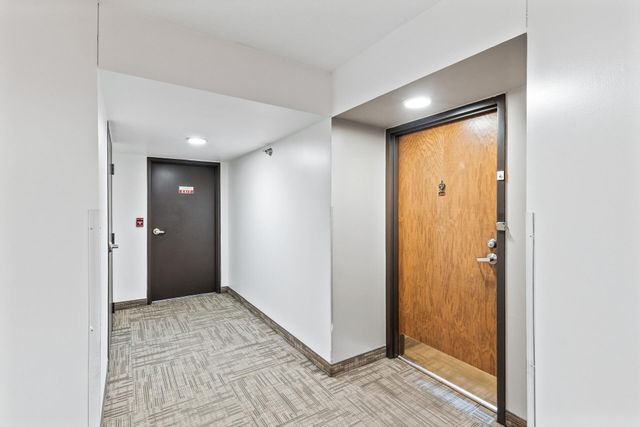 6615 Lake Shore Drive S 900, Richfield, MN 55423