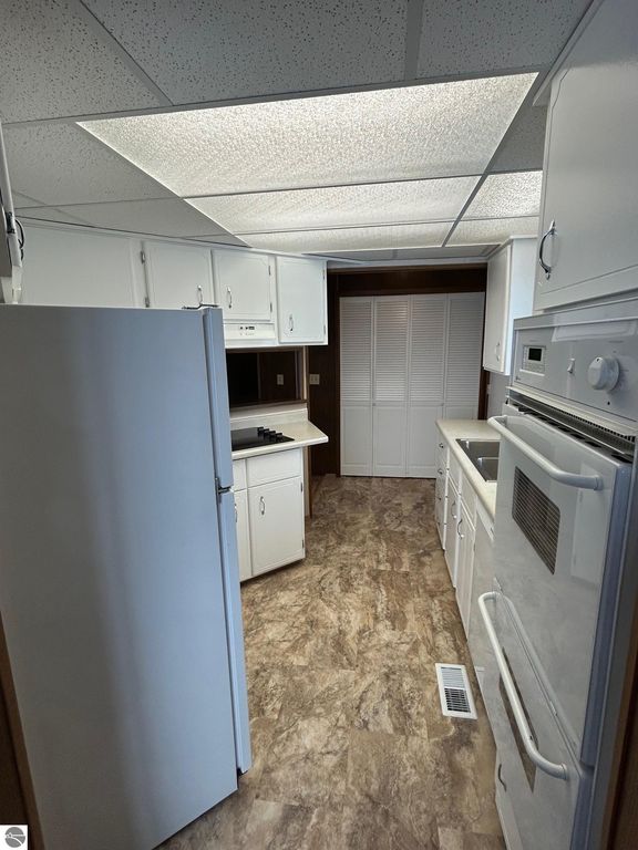 Image 12 of property listing at 5614 Cavender Drive, Shepherd, MI 48883