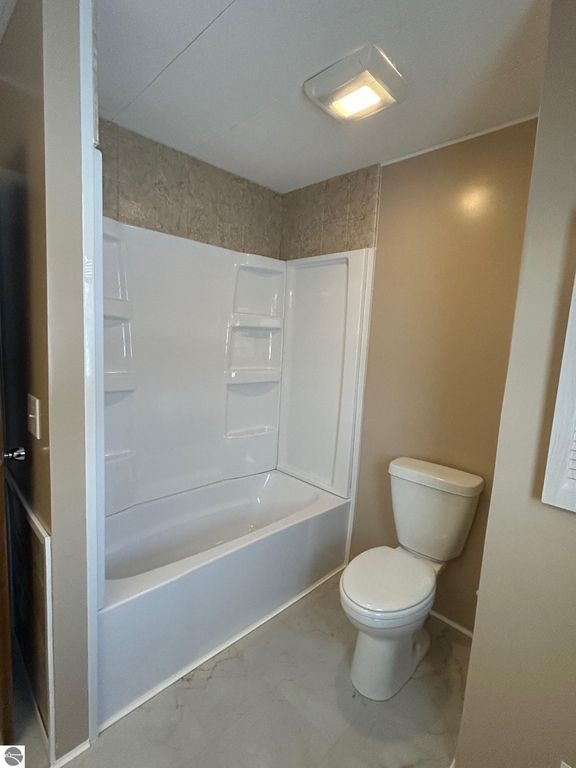 Image 16 of property listing at 5614 Cavender Drive, Shepherd, MI 48883