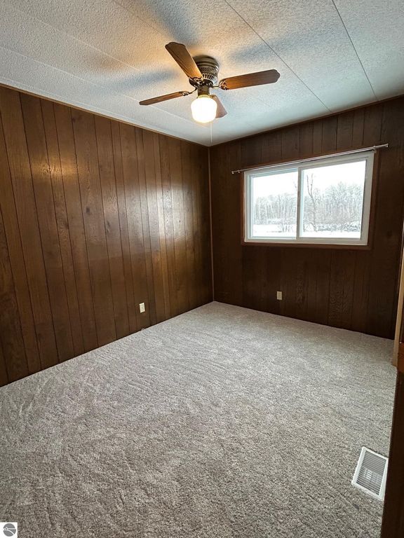 Image 18 of property listing at 5614 Cavender Drive, Shepherd, MI 48883