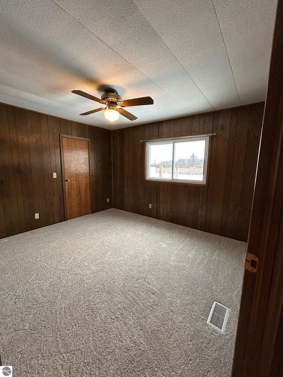 Image 23 of property listing at 5614 Cavender Drive, Shepherd, MI 48883