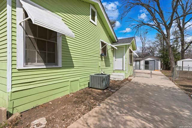1235 Sims, San Antonio, TX 78225