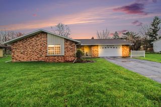 37625 Whitney Drive, Wayne City, MI 48184
