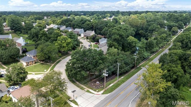 703 Trago Creek Drive, Ballwin, MO 63021