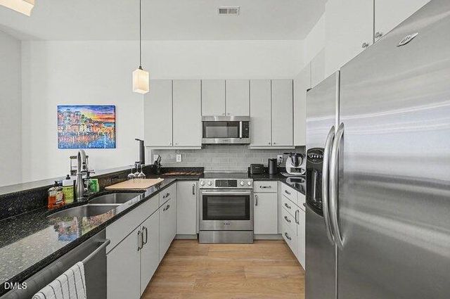 103 W Main Street 305, Durham, NC 27701