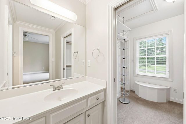 5600 Chapel View Way, Crestwood, KY 40014