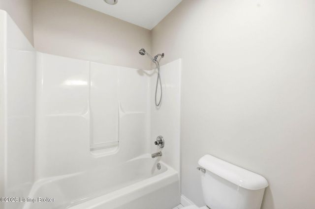 5600 Chapel View Way, Crestwood, KY 40014