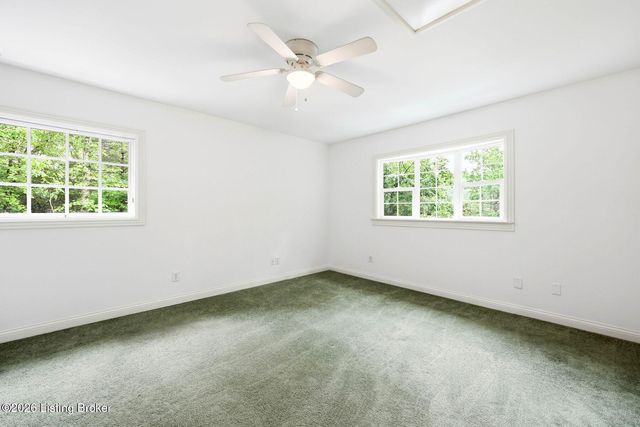 5600 Chapel View Way, Crestwood, KY 40014
