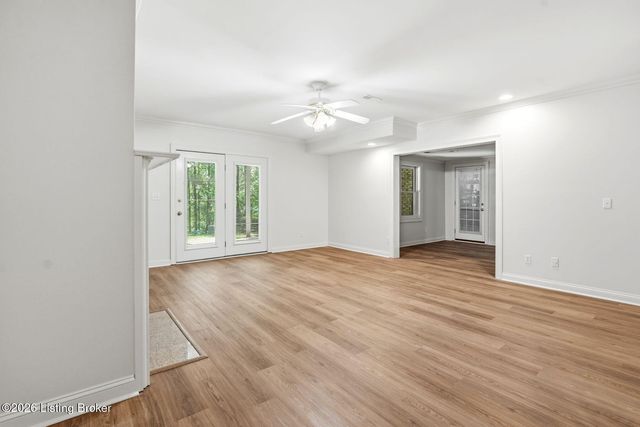 5600 Chapel View Way, Crestwood, KY 40014