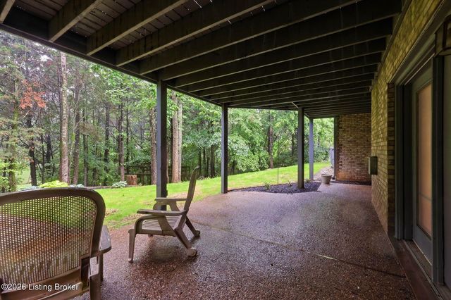 5600 Chapel View Way, Crestwood, KY 40014