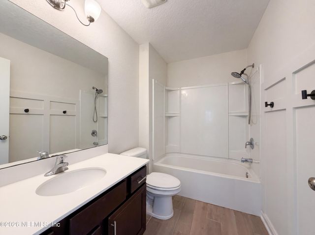 8250 CAPE FOX Drive, Jacksonville, FL 32222